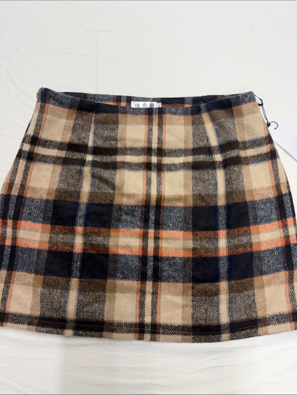 Plaid Mini Skirt in Beige Navy with brown Accents size L